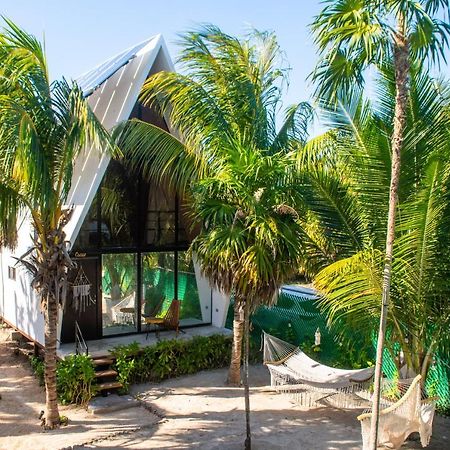 Xtambaa Cabins & Spa Only Adults El Cuyo Ngoại thất bức ảnh