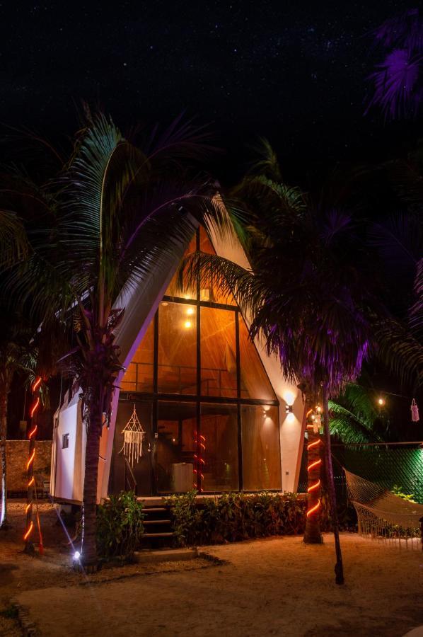 Xtambaa Cabins & Spa Only Adults El Cuyo Ngoại thất bức ảnh