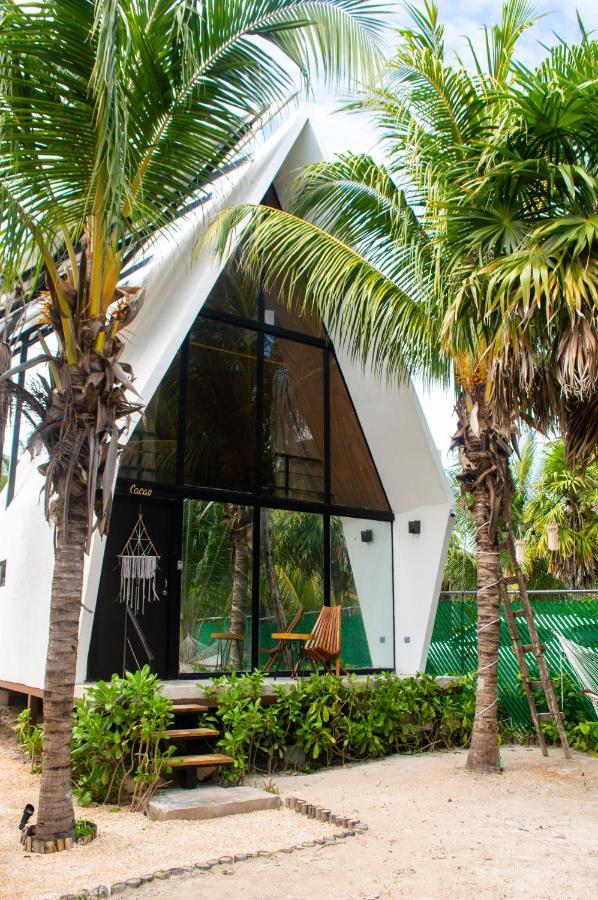 Xtambaa Cabins & Spa Only Adults El Cuyo Ngoại thất bức ảnh